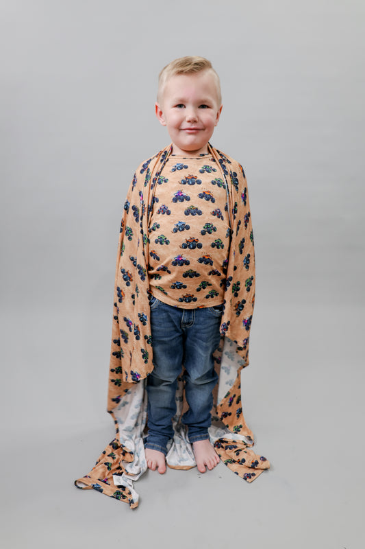 Monster Truck Madness - Lightweight Blanket