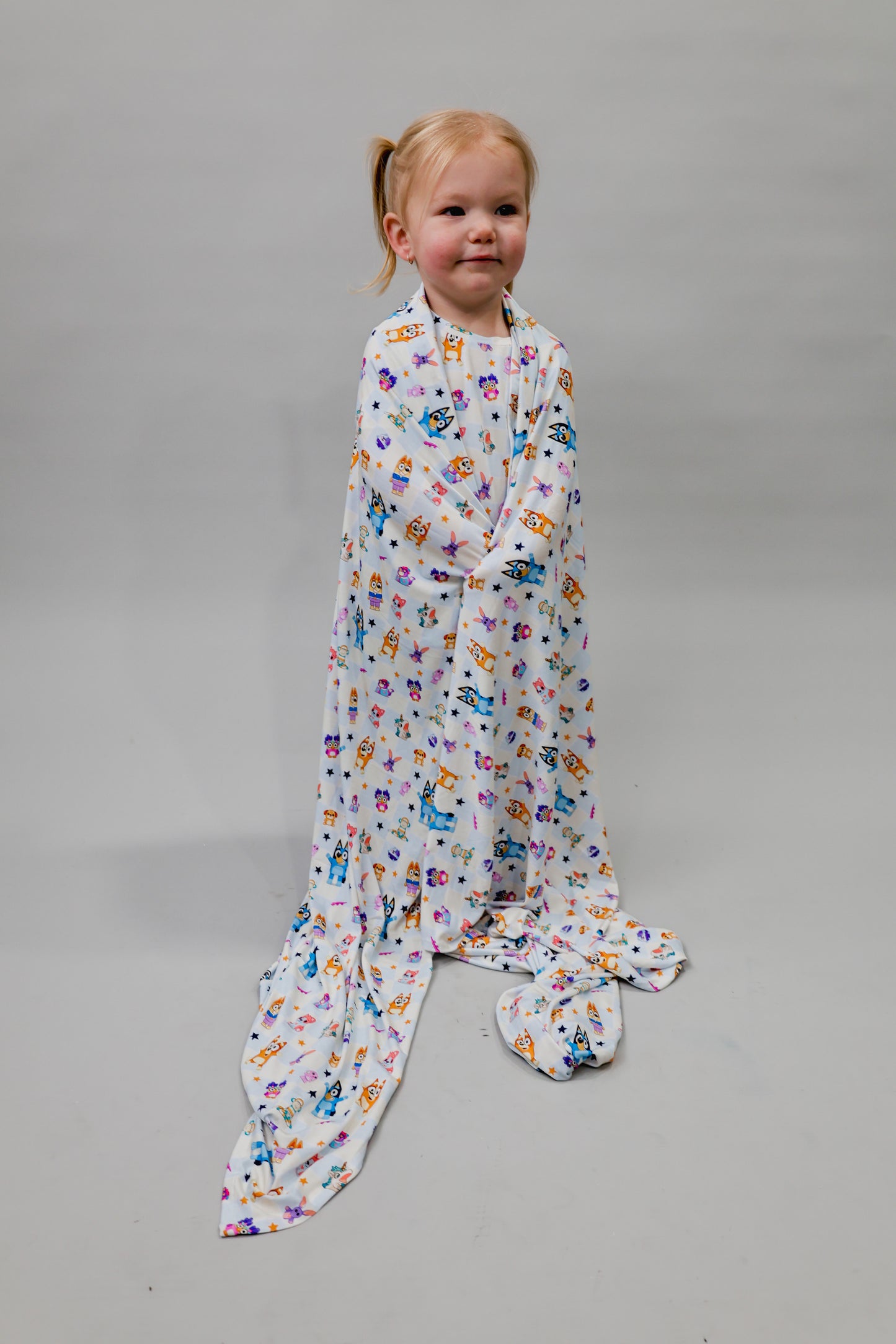 Huggle Pup Party - Lightweight Blanket